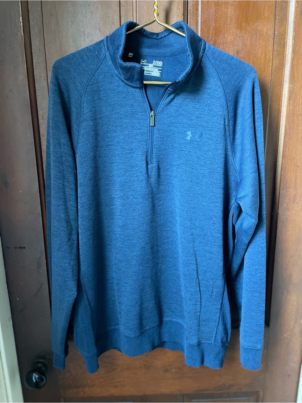Under Armour men's extra large loose blue pullover